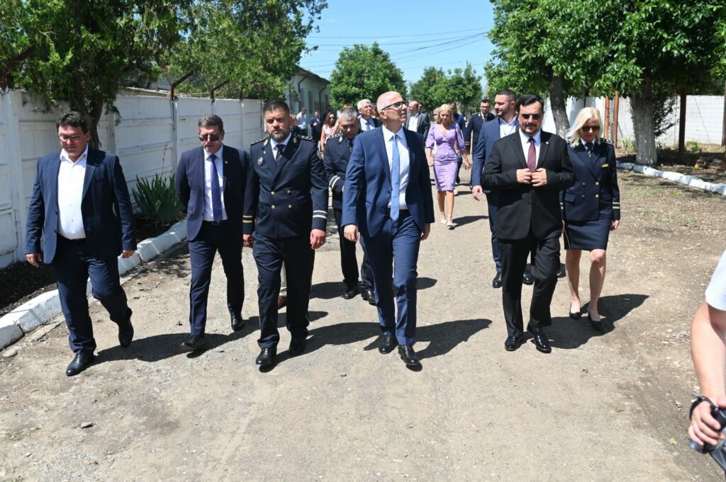 LIVE GALERIE FOTO| Ministrul Justiției și șefii din instanțe și parchete, PREZENȚI la inaugurarea Penitenciarelor Valu lui Traian și Poarta ALbă WhatsApp Image 2025 07 18 at 13.21.07 2