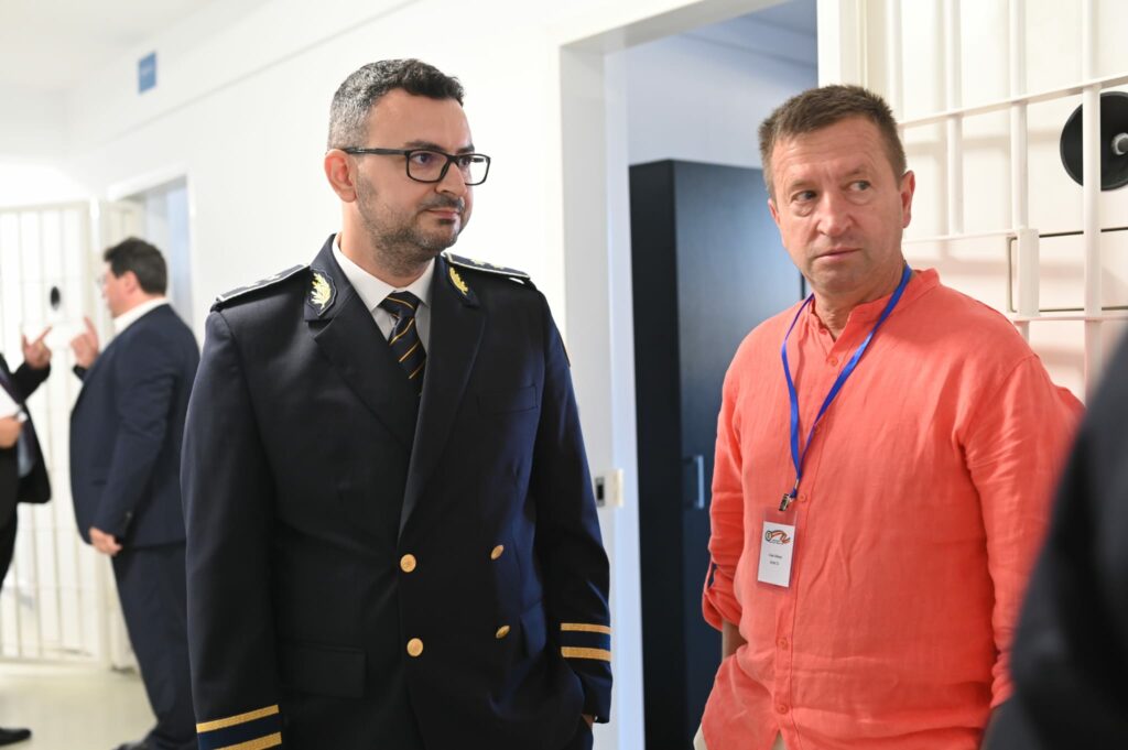 LIVE GALERIE FOTO| Ministrul Justiției și șefii din instanțe și parchete, PREZENȚI la inaugurarea Penitenciarelor Valu lui Traian și Poarta ALbă WhatsApp Image 2025 07 18 at 13.24.03 1