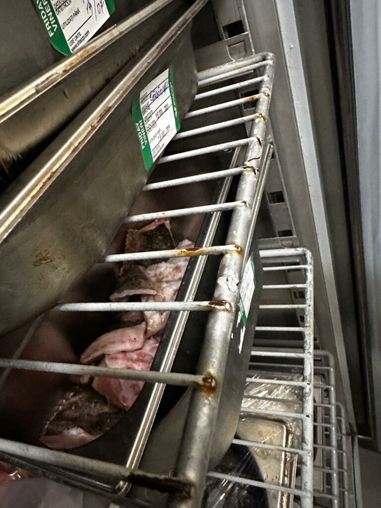 FOTO VIDEO Comisarii ANPC au închis temporar șapte cluburi din Vama Veche și Costinești. Iată ce nereguli au fost constatate 20 FOTO VIDEO Comisarii ANPC au închis temporar șapte cluburi din Vama Veche și Costinești. Iată ce nereguli au fost constatate WhatsApp Image 2025 07 19 at 06.33.39 5