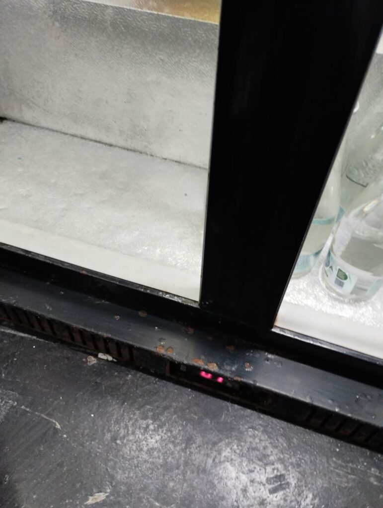 FOTO VIDEO Comisarii ANPC au închis temporar șapte cluburi din Vama Veche și Costinești. Iată ce nereguli au fost constatate 9 FOTO VIDEO Comisarii ANPC au închis temporar șapte cluburi din Vama Veche și Costinești. Iată ce nereguli au fost constatate WhatsApp Image 2025 07 19 at 06.33.41 3