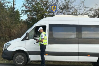 FOTO Amenzi de 120.000 de lei aplicate transportatorilor de marfă și persoane, în urma unor controale efectuate de polițiștii tulceni WhatsApp Image 2025 07 19 at 10.16.58