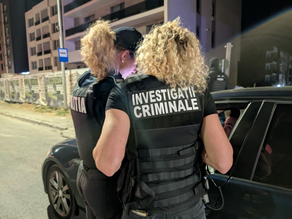 FOTO VIDEO Razie de amploare în Constanța și Mamaia / Peste 1000 de persoane au fost legitimate / Peste 200 de amenzi aplicate / Doi șoferi beți, prinși la volan 5 FOTO VIDEO Razie de amploare în Constanța și Mamaia / Peste 1000 de persoane au fost legitimate / Peste 200 de amenzi aplicate / Doi șoferi beți, prinși la volan WhatsApp Image 2025 07 20 at 14.54.10 2