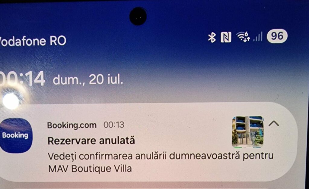 FOTO „Doar 450 de lei” ca să dormi cu gândacii în pat și să te ștergi cu rugină după ce te speli în cabina cu mucegai, la Eforie Nord/ O vacanță de coșmar pentru doi turiști din București 11 FOTO „Doar 450 de lei” ca să dormi cu gândacii în pat și să te ștergi cu rugină după ce te speli în cabina cu mucegai, la Eforie Nord/ O vacanță de coșmar pentru doi turiști din București WhatsApp Image 2025 07 28 at 06.27.30 4 1