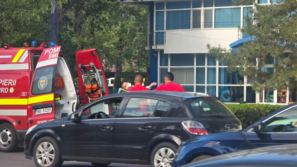 FOTO VIDEO/ ȘOFER MORT DE BEAT: Accident cu TREI persoane implicate, în Mamaia, în zona Hotelului Palas UPDATE 18 FOTO VIDEO/ ȘOFER MORT DE BEAT: Accident cu TREI persoane implicate, în Mamaia, în zona Hotelului Palas UPDATE WhatsApp Image 2025 07 31 at 17.25.00