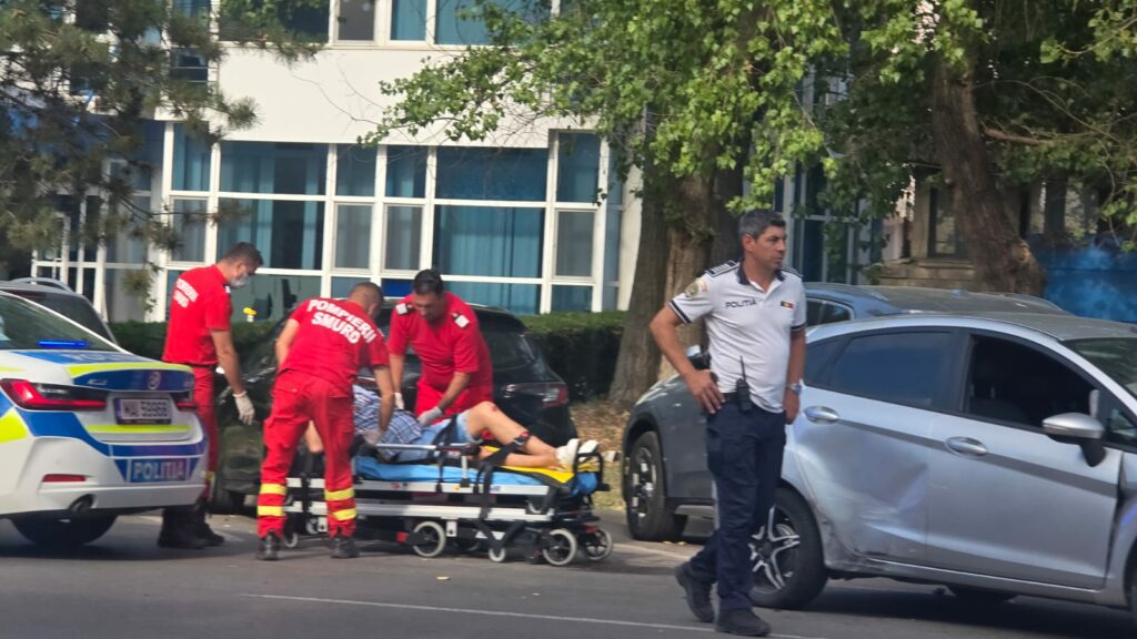 FOTO VIDEO/ ȘOFER MORT DE BEAT: Accident cu TREI persoane implicate, în Mamaia, în zona Hotelului Palas UPDATE 9 FOTO VIDEO/ ȘOFER MORT DE BEAT: Accident cu TREI persoane implicate, în Mamaia, în zona Hotelului Palas UPDATE WhatsApp Image 2025 07 31 at 17.25.02 2