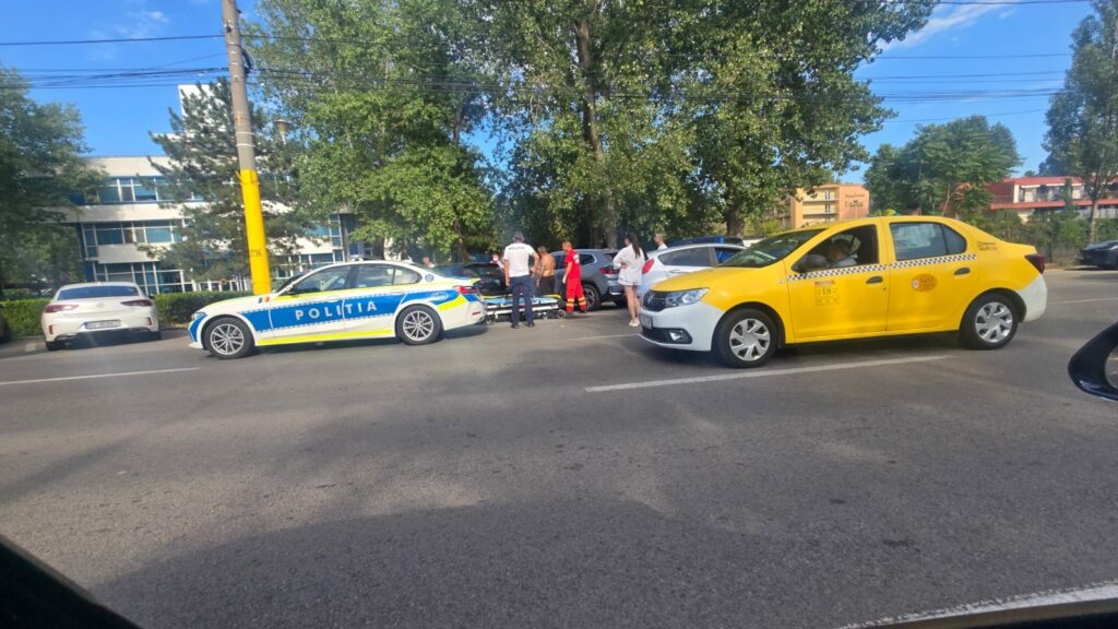 FOTO VIDEO/ ȘOFER MORT DE BEAT: Accident cu TREI persoane implicate, în Mamaia, în zona Hotelului Palas UPDATE 6 FOTO VIDEO/ ȘOFER MORT DE BEAT: Accident cu TREI persoane implicate, în Mamaia, în zona Hotelului Palas UPDATE WhatsApp Image 2025 07 31 at 17.25.03 1