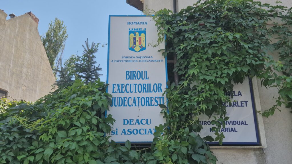 FOTO VIDEO Percheziții DIICOT la executorul judecătoresc Vasile Deacu, din Constanța 3 FOTO VIDEO Percheziții DIICOT la executorul judecătoresc Vasile Deacu, din Constanța a3ddd4da bb60 4834 97c5 1c53531a8032
