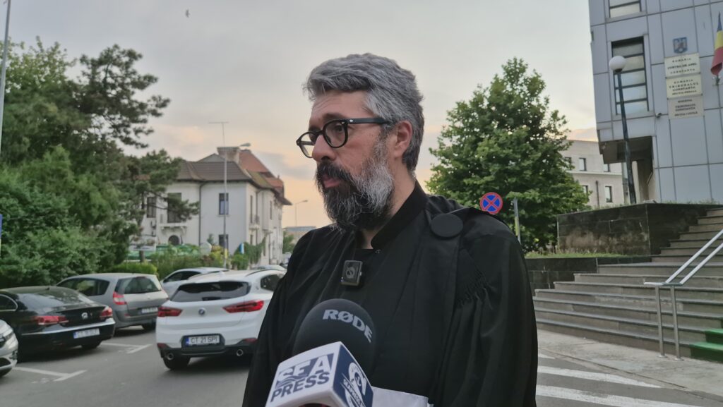 FOTO VIDEO Ce spun avocații din dosarul „Fabrica de Moșteniri” în care este vizat executorul Deacu Vasile 6 FOTO VIDEO Ce spun avocații din dosarul „Fabrica de Moșteniri” în care este vizat executorul Deacu Vasile a8a6d7aa 40b1 4001 90a6 12790a1acb81