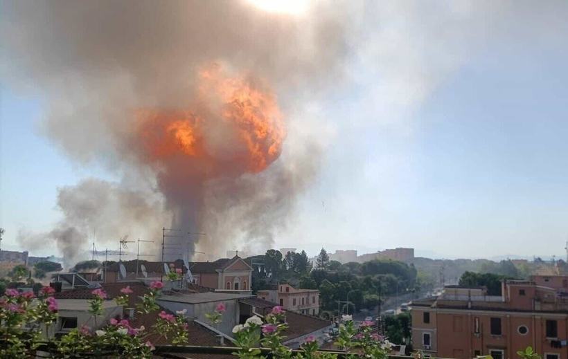 VIDEO Explozie uriașă în Roma: mai multe persoane au fost rănite după ce o benzinărie a sărit în aer benzinarie roma