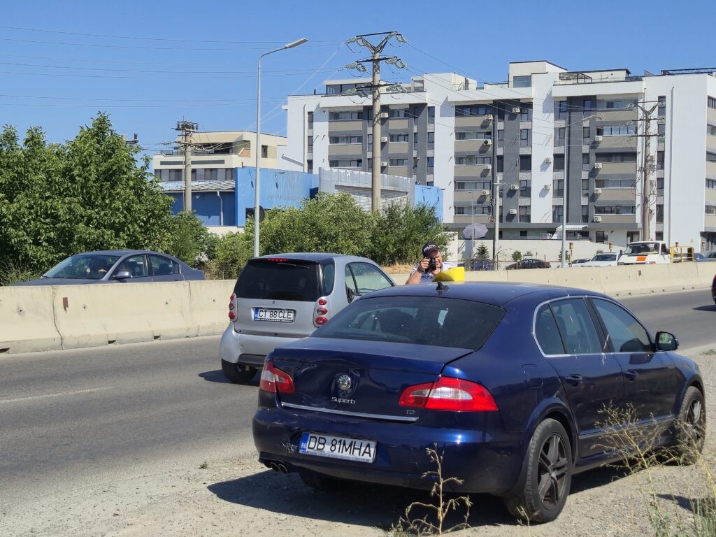 FOTO VIDEO Accident rutier cu PATRU mașini, între Constanța și Ovidiu 11 FOTO VIDEO Accident rutier cu PATRU mașini, între Constanța și Ovidiu bf69e9c0 2216 4875 bf48 a53e5dc482c4