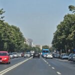 USR Constanța propune punerea la dispoziție a parcării de la City Park Mall pe timp de noapte după desființarea locurilor de pe bulevardul Alexandru Lăpușneanu bulevardul alexandru lapusneanu trafic aglomerat masini vara 2 1140x815 1