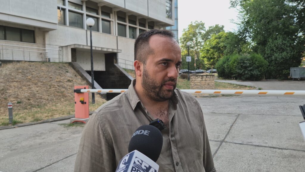 FOTO VIDEO Ce spun avocații din dosarul „Fabrica de Moșteniri” în care este vizat executorul Deacu Vasile 4 FOTO VIDEO Ce spun avocații din dosarul „Fabrica de Moșteniri” în care este vizat executorul Deacu Vasile c1c1d802 7454 47ce bc5f f434ac1e43b3
