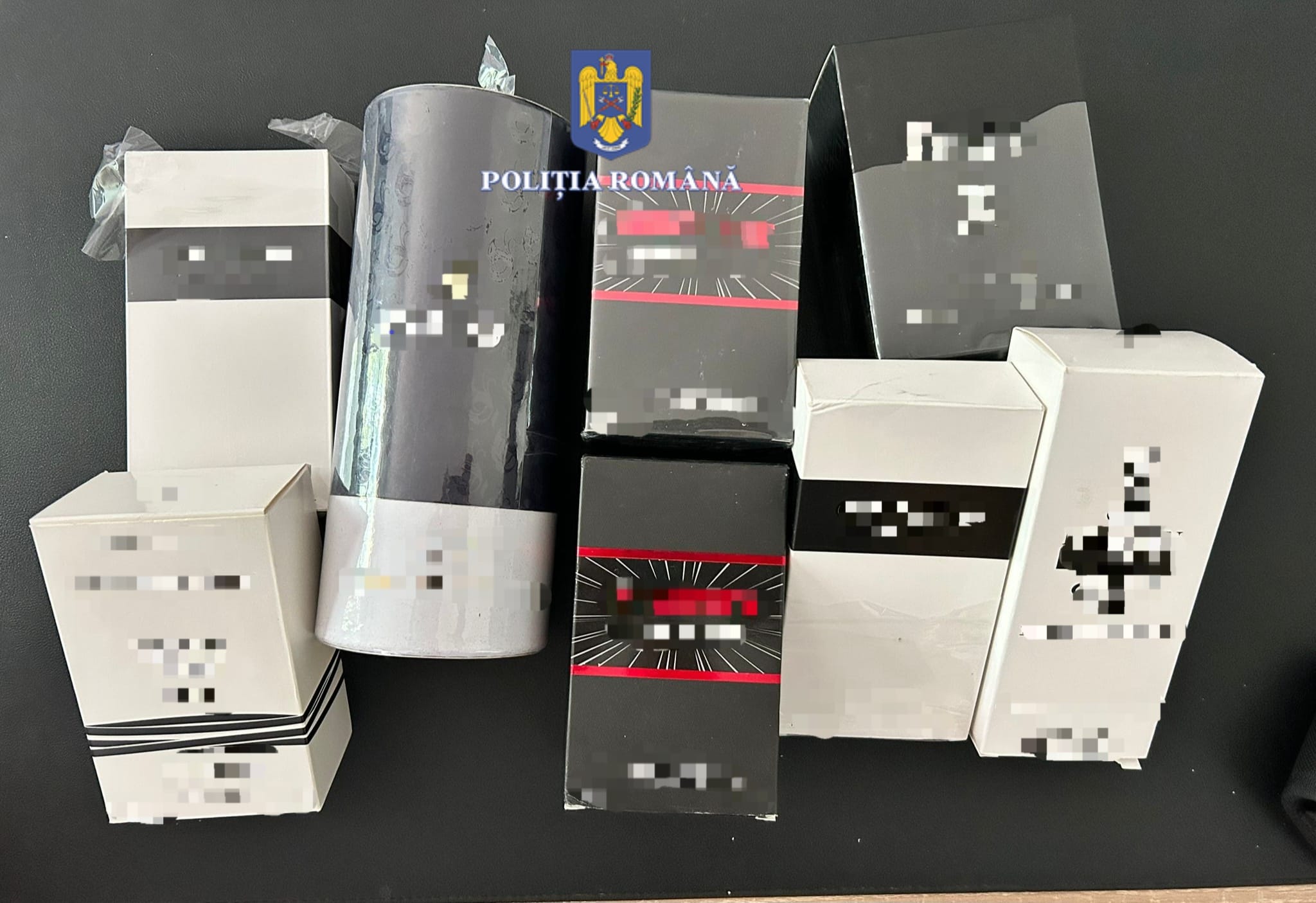 Parfumuri contrafăcute, vândute în parcările mall-urilor din Constanța d244cc07 808f 4573 ba95 5e0a302dce5d