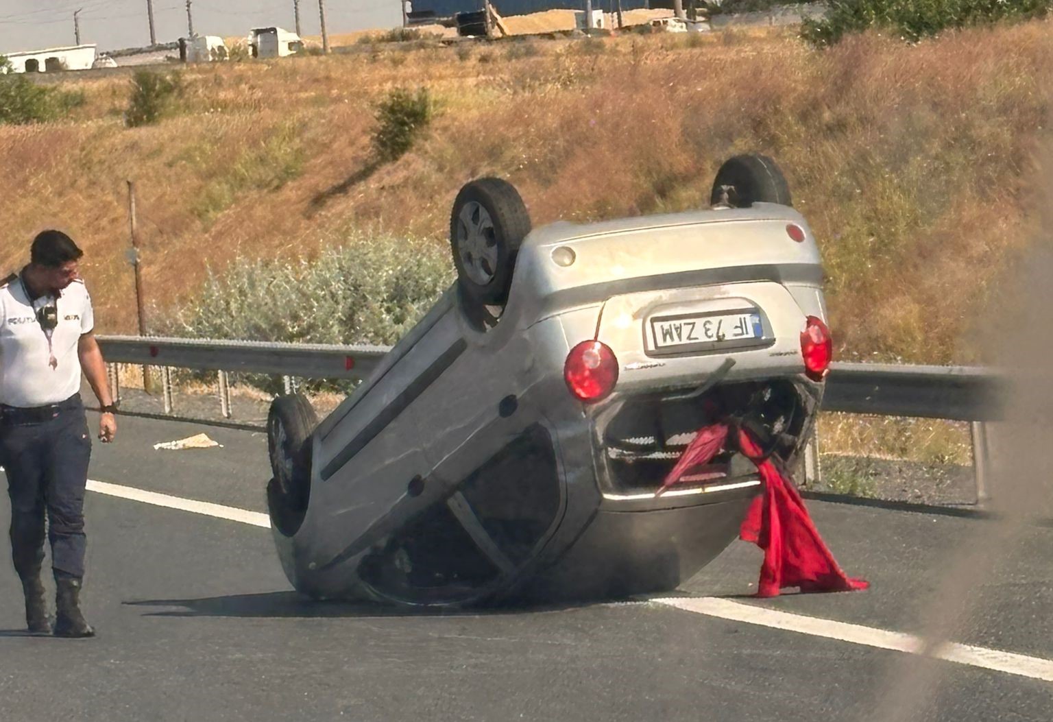 FOTO Accident rutier: O mașină s-a răsturnat pe Autostrada Soarelui UPDATE d376882a f9ff 4358 b54c 0e42dd29365e