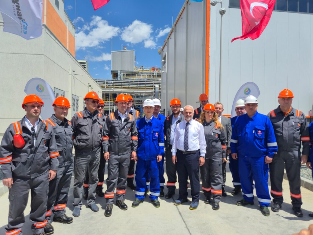 FOTO VIDEO Ministrul Energiei, în vizită la centrala de cogenerare de la rafinăria Petromidia/ „Mă voi muta la un furnizor care are un preț mai bun” LIVE TEXT db4872cc 2da0 4d8e 9c44 4ce5ade1cf6a