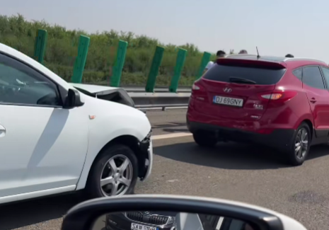 FOTO VIDEO Carambol cu trei mașini, pe Autostrada Soarelui, pe sensul spre Constanța 4 FOTO VIDEO Carambol cu trei mașini, pe Autostrada Soarelui, pe sensul spre Constanța eee 1