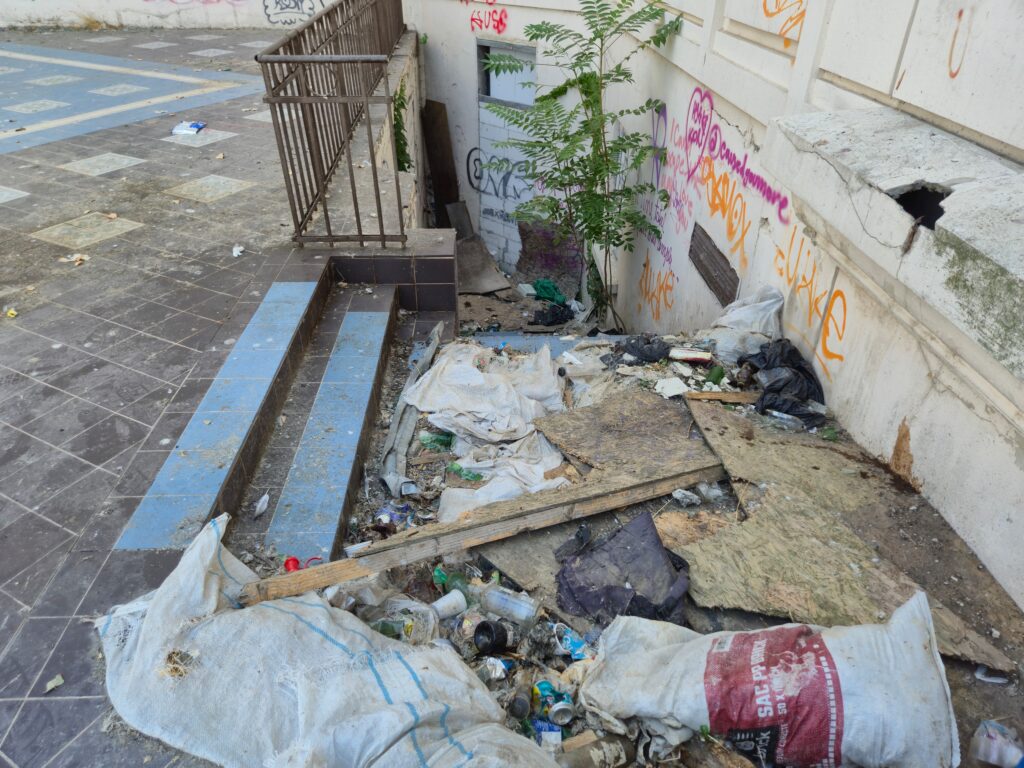 FOTO VIDEO Lucrările de reabilitare ale Hotelului Palace încă nu au început/ Bijuteria culturală va renaște cu un credit de 35 de milioane de lei 12 FOTO VIDEO Lucrările de reabilitare ale Hotelului Palace încă nu au început/ Bijuteria culturală va renaște cu un credit de 35 de milioane de lei f6c3c1b5 885e 478f 9a13 bcba8a076bac