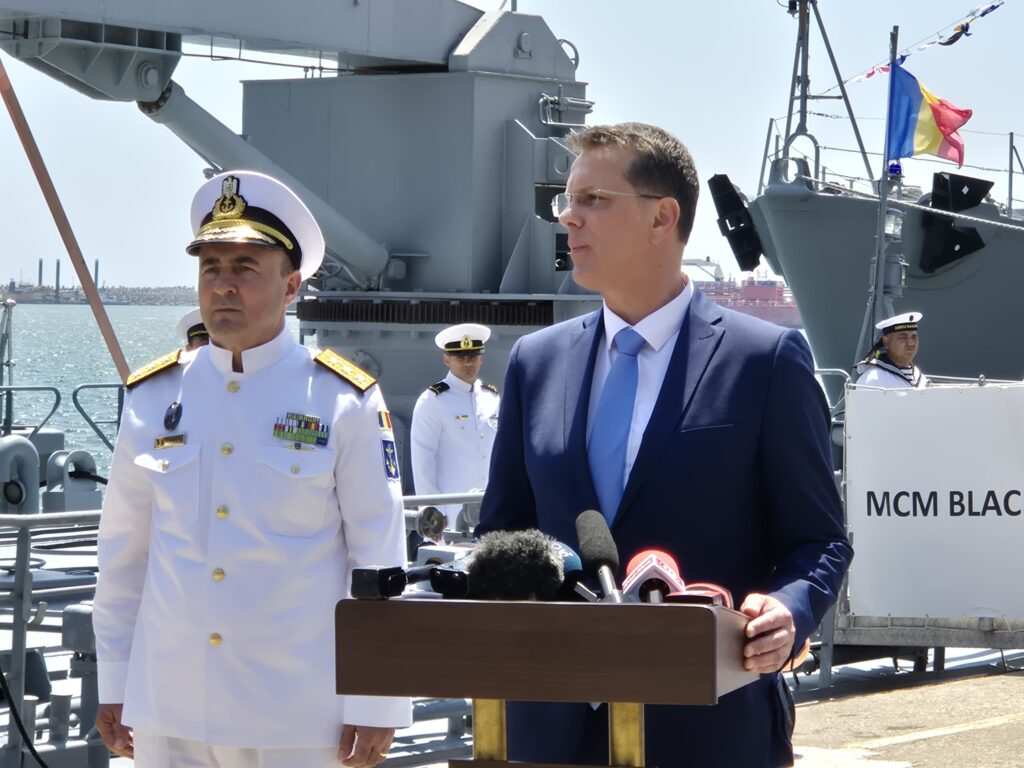FOTO VIDEO Ionuț Moșteanu, Ministrul Apărării, în Portul Constanța: „Marea Neagră va rămâne un loc al păcii” 5 FOTO VIDEO Ionuț Moșteanu, Ministrul Apărării, în Portul Constanța: „Marea Neagră va rămâne un loc al păcii” fd269fe1 4a4e 465a a052 0e48f213a4f0