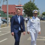 FOTO VIDEO Ministrul Apărării, prezent la preluarea de către România a comenzii Grupului operativ pentru combaterea minelor marine din Marea Neagră ffcaac1b 6794 4f23 bd2b 0252ac00be65