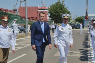FOTO VIDEO Ministrul Apărării, prezent la preluarea de către România a comenzii Grupului operativ pentru combaterea minelor marine din Marea Neagră ffcaac1b 6794 4f23 bd2b 0252ac00be65