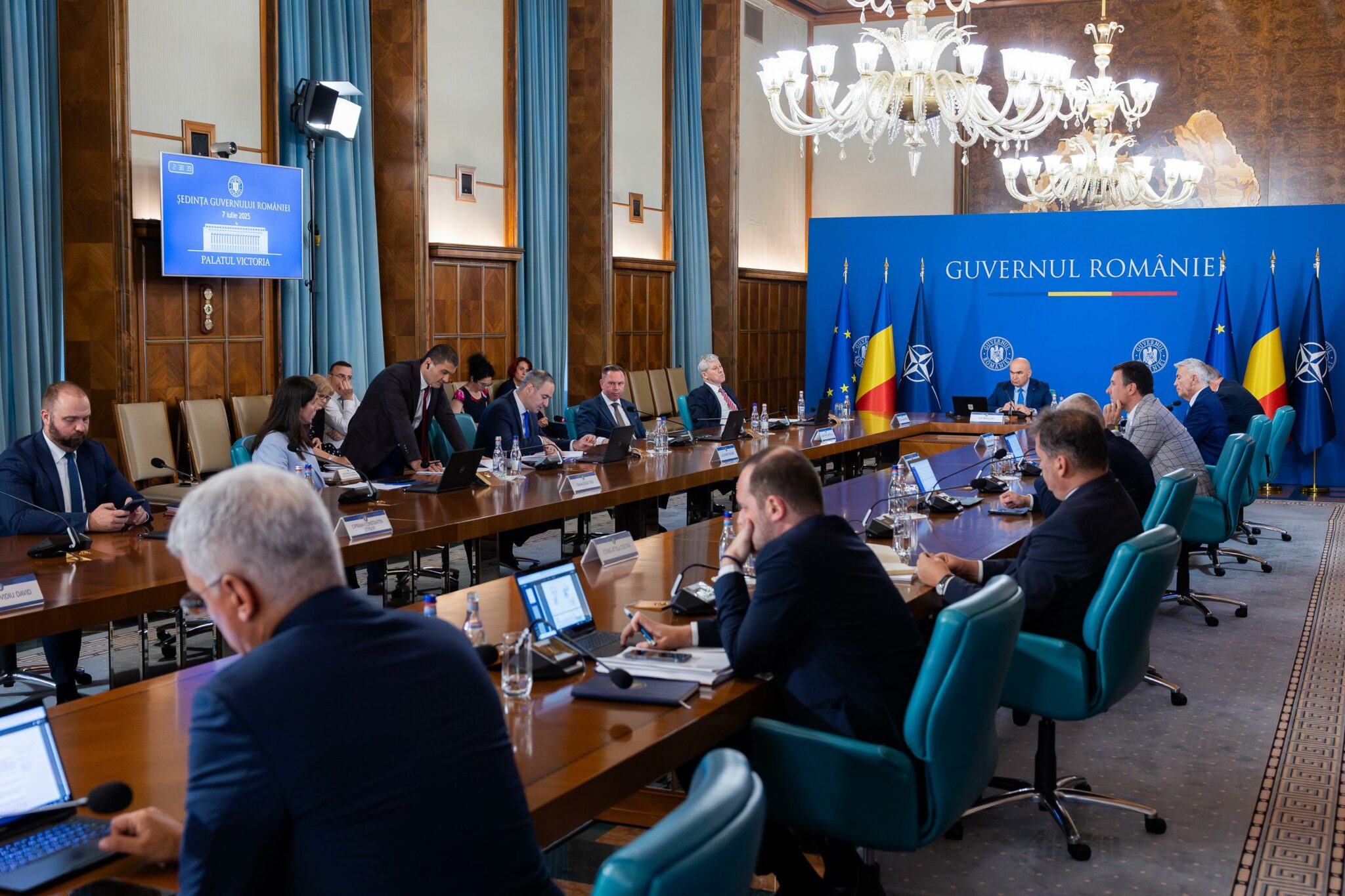 Reacția funcționarilor, după ce Bolojan a anunțat concedieri în primării: Atac direct sub pretextul unei reforme fiscale original 8025a714 a962 448f bc29 eaab51c2e0ae
