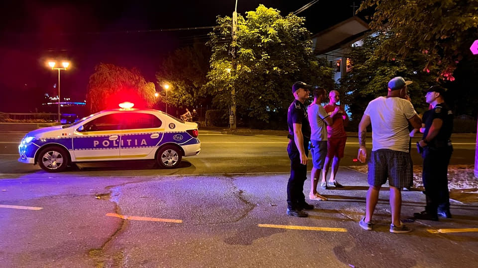 Un bărbat din Oltina, condamnat după ce a tăiat cauciucurile a patru mașini peste noapte politie noapte strada