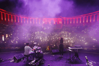 Trupa Moonlight Breakfast, concert acustic gratuit de la balconul Cazinoului din Constanța r 1