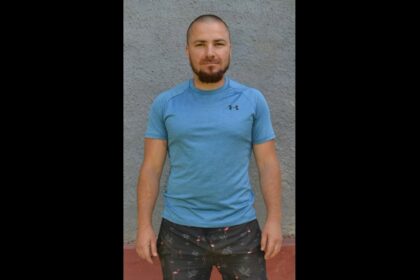 VIDEO Tânără ucisă și apoi incendiată de fostul iubit, pentru care avea ordin de protecție/ Criminalul e căutat de polițiști saknfa