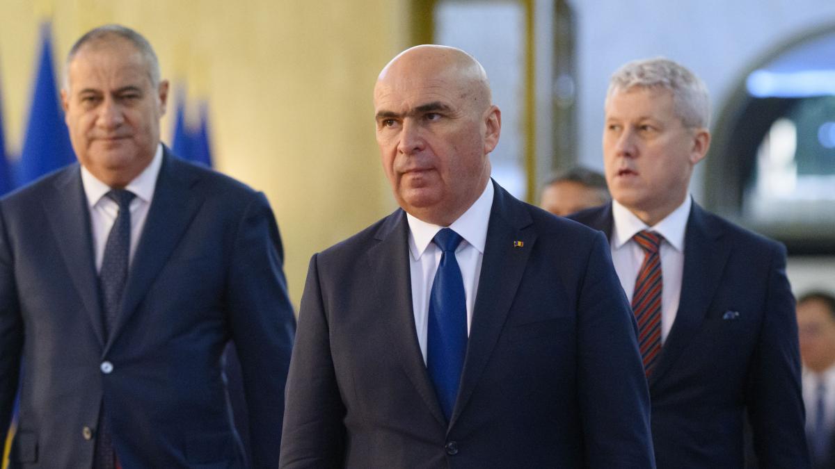 SURSE Bolojan amână anunțarea măsurilor fiscale de austeritate. Pachetul creșterilor de taxe, discutat cu miniștrii la Guvern surse bolojan amana anuntarea masurilor fiscale de austeritate pachetul cresterilor de taxe discutat cu ministrii la guvern 985867