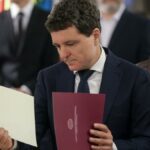 SURSE CCR a respins sesizarea Președintelui Nicușor Dan pe legea care sancționează extremismul și antisemitismul surse ccr a respins sesizarea presedintelui nicusor dan pe legea care sanctioneaza extremismul si antisemitismul 990448
