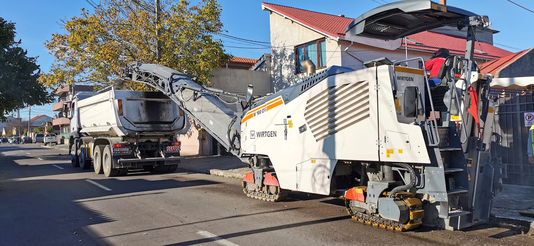 S.C. Confort Urban S.R.L. anunță selecție de dosare pentru ocuparea unui post de operator freză asfalt 1 28