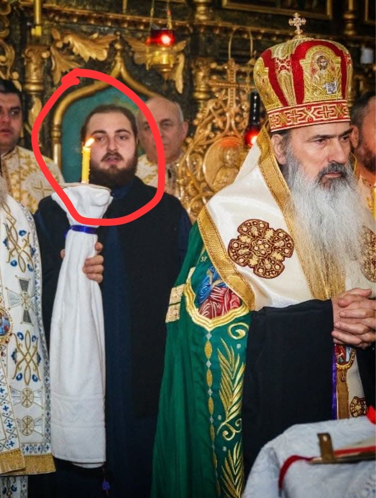 FOTO VIDEO EXCLUSIV Protosinghelul surprins în ipostaze compromițătoare, sub ascultarea duhovnicească a IPS Teodosie/ Un nou scandal în Biserica Ortodoxă: homosexualitate și desfrâu 8 FOTO VIDEO EXCLUSIV Protosinghelul surprins în ipostaze compromițătoare, sub ascultarea duhovnicească a IPS Teodosie/ Un nou scandal în Biserica Ortodoxă: homosexualitate și desfrâu 1db4c10a 355d 403a ae78 028380c1bfb2