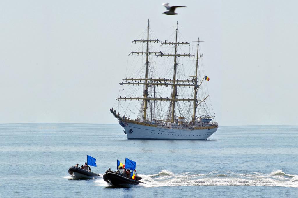 Forțele Navale Române celebrează 123 de ani de tradiție la Ziua Marinei, prin evenimente în șase orașe ale țării 529350622 1206064664896597 2741576409088006691 n