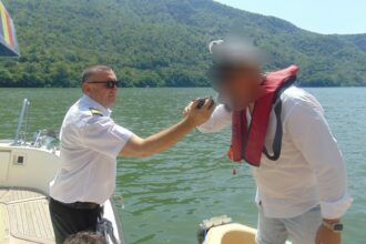 FOTO/ ANR: amenzi de un sfert de MILION de lei în urma controalelor pe apă: alcool, lipsa actelor și vestelor de salvare WhatsApp Image 2025 07 28 at 16.31.35 67fc8c0f