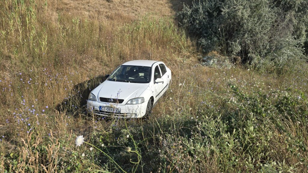 FOTO VIDEO/ Accident la Năvodari: O șoferiță a ajuns cu mașina în șanț 5 FOTO VIDEO/ Accident la Năvodari: O șoferiță a ajuns cu mașina în șanț WhatsApp Image 2025 08 02 at 08.57.05 3
