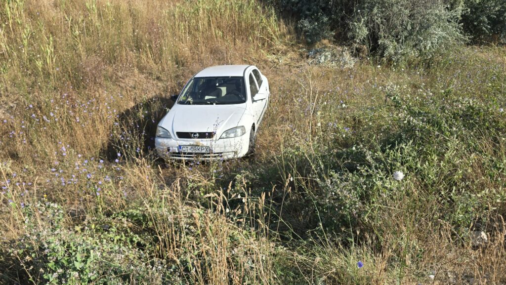 FOTO VIDEO/ Accident la Năvodari: O șoferiță a ajuns cu mașina în șanț 2 FOTO VIDEO/ Accident la Năvodari: O șoferiță a ajuns cu mașina în șanț WhatsApp Image 2025 08 02 at 08.57.06 2