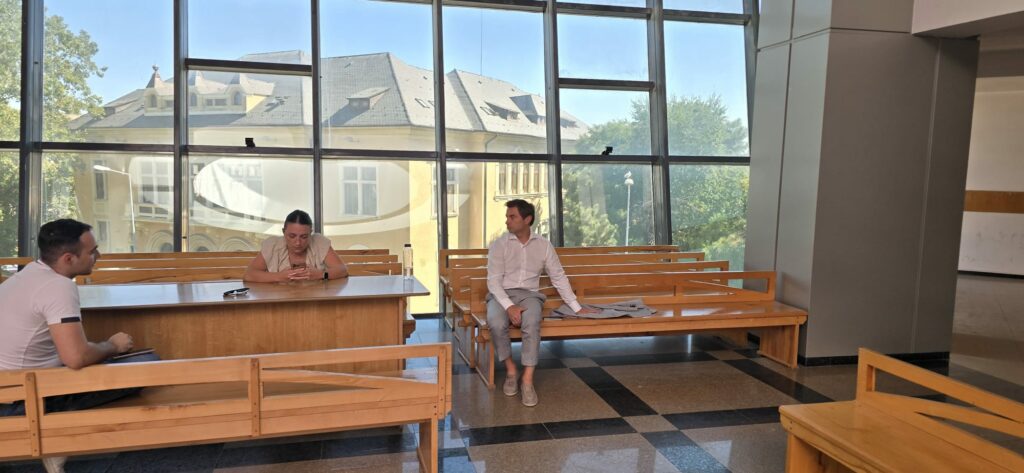 FOTO VIDEO Radu Cristian a ieșit din sala de judecată/ Primarul Mangaliei își așteaptă pronunțare/ Va afla dacă ajunge în ARESTUL preventiv 5 FOTO VIDEO Radu Cristian a ieșit din sala de judecată/ Primarul Mangaliei își așteaptă pronunțare/ Va afla dacă ajunge în ARESTUL preventiv WhatsApp Image 2025 08 27 at 15.27.30 2