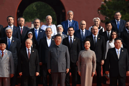 Soții Năstase și Dăncilă, fotografiați la Beijing cu Putin, Xi și Kim, la cea mai mare paradă militară a Chinei/ Ce spune Sorin Grindeanu despre apariția lângă dictatorii lumii Screenshot 2025 09 03 130858