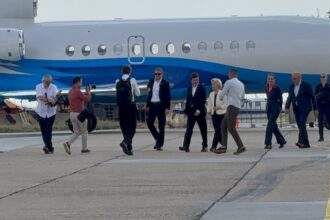 FOTO VIDEO Ursula von der Leyen, șefa Comisiei Europene, a ajuns la Constanța pentru discuții cu președintele Nicușor Dan și oficiali ai Armatei WhatsApp Image 2025 09 01 at 15.36.01
