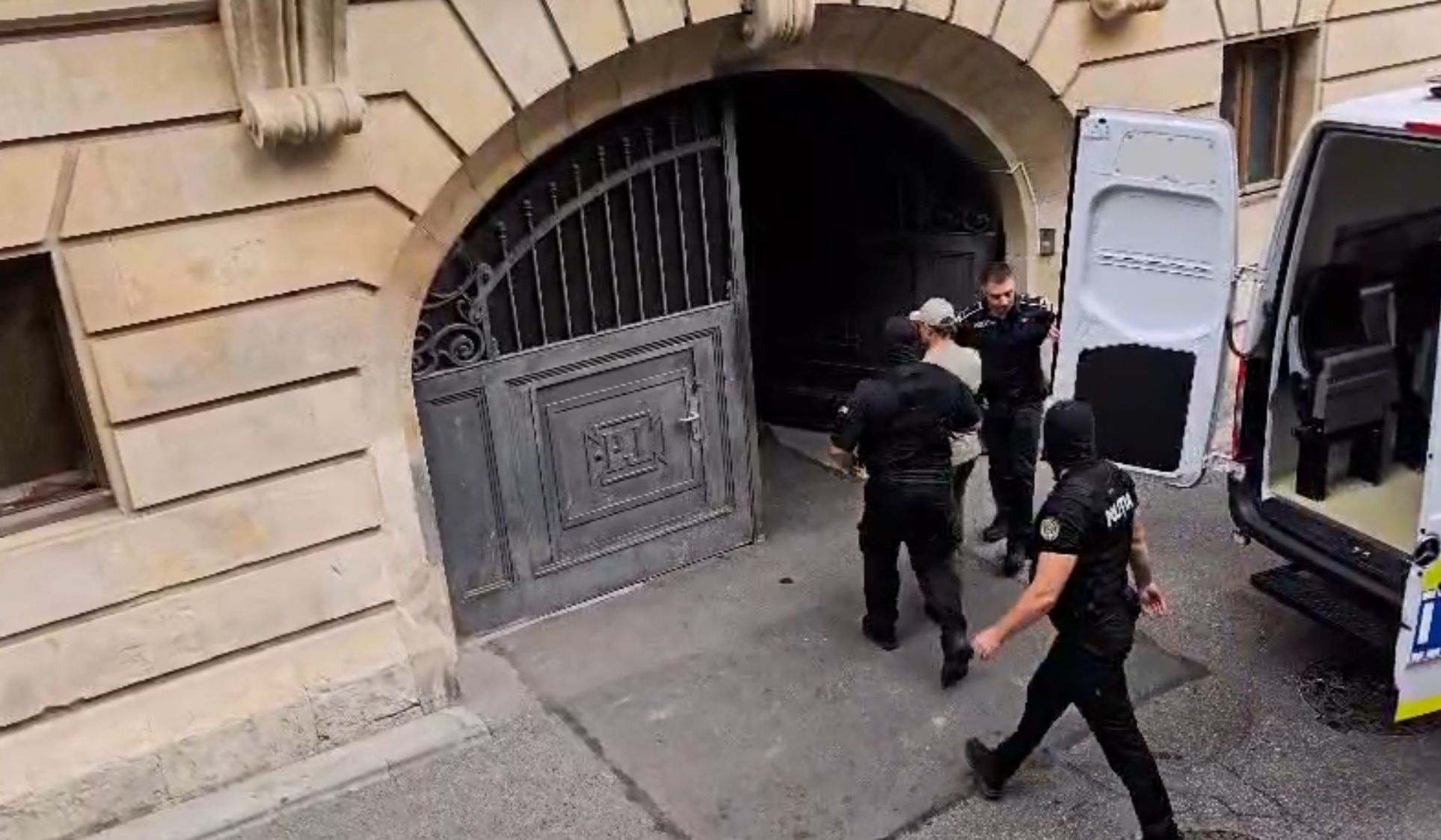 VIDEO/ DIICOT cere AREST pentru Alexandru Bălan, trădătorul care ar fi vândut secretele României către KGB WhatsApp Image 2025 09 10 at 15.14.32