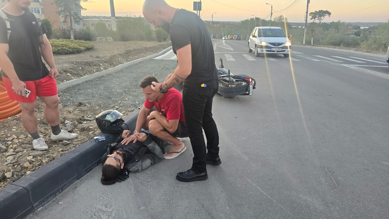 FOTO VIDEO Motociclist implicat într-un accident la intrare în Năvodari WhatsApp Image 2025 09 15 at 19.24.58 1